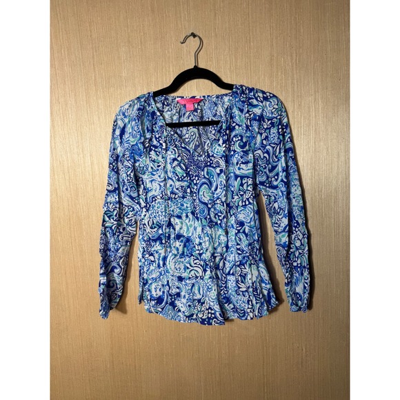 Lilly Pulitzer Tops - Lilly Pulitzer Elsa Top Womens Blue White Paisley Sea Life Rayon Blouse Small